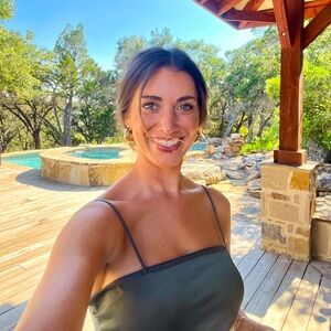 Meet your Posher, Christina